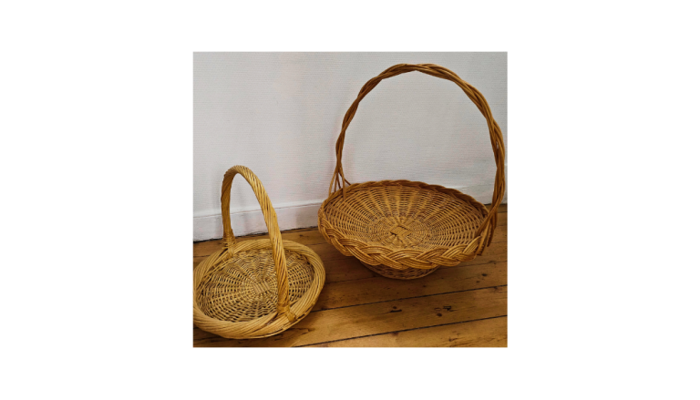 Panier osier ancien – décoration rustique chic pour réception