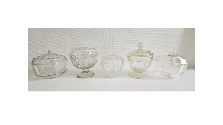 Sucriers vintage dépareillés Location de vaisselle vintage dépareillée – Location vaisselle Rouen – Location vaisselle Le Havre, Dieppe, Fécamp, Forges-les-Eaux.